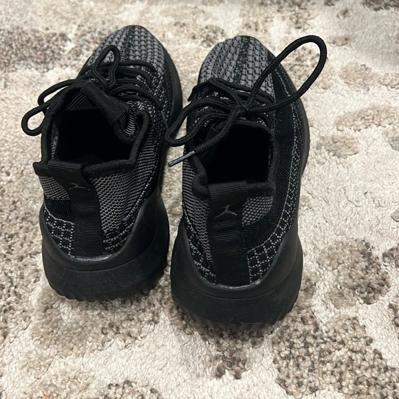 Danskin sneakers - Picture 2 of 5